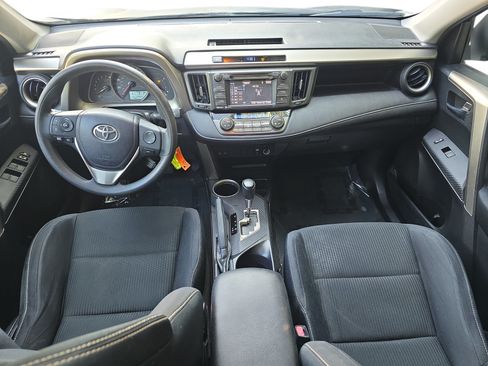 Used 2015 Toyota RAV4 XLE FWD image 9