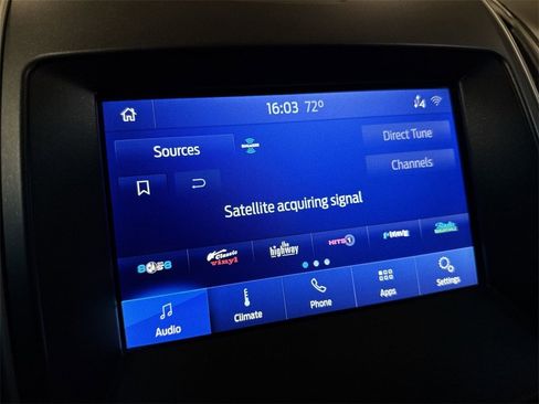 Used 2020 Ford Edge SEL image 13