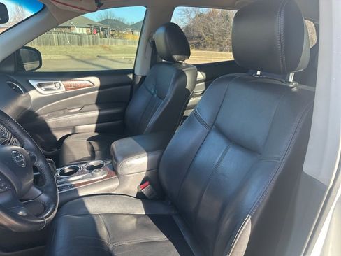Used 2014 Nissan Pathfinder SL w/ SL Tech Package AWD/4WD image 5