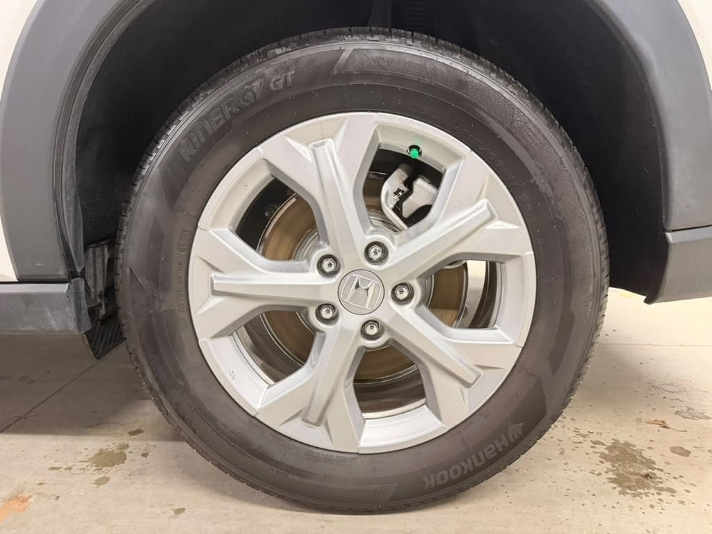 Certified 2025 Honda HR-V LX image 18