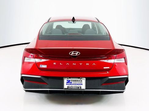 New 2026 Hyundai Elantra Blue image 6