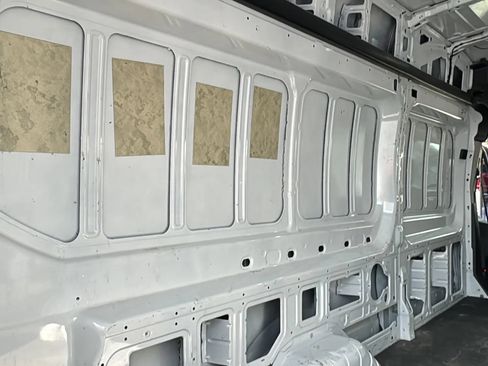 Used 2021 Ford Transit 250 148 High Roof Extended RWD image 31