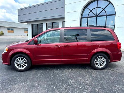 Used 2015 Dodge Grand Caravan SXT w/ UConnect Hands-Free Group image 3