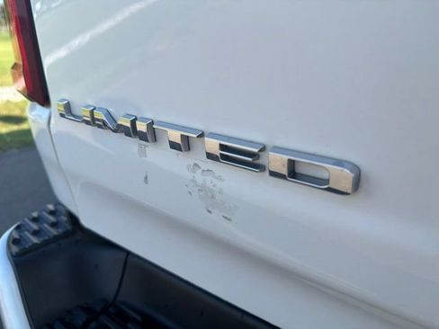 Used 2025 RAM 1500 Limited AWD/4WD image 12