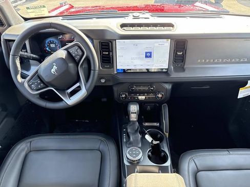 New 2026 Ford Bronco Badlands w/ Sasquatch Package AWD/4WD image 15