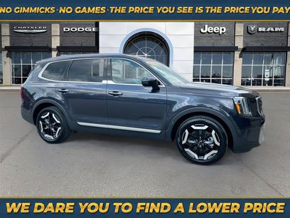 Used 2025 Kia Telluride S