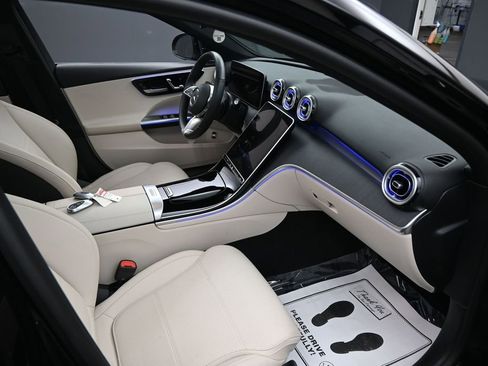 Used 2025 Mercedes-Benz C 300 4MATIC Sedan w/ Exclusive Trim Package image 34