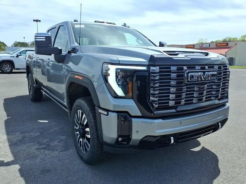 New 2026 GMC Sierra 2500 Denali Ultimate w/ Max Trailering Package AWD/4WD image 1