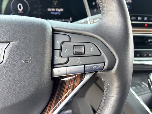 Used 2021 Cadillac Escalade Premium Luxury w/ Driver Assist Tech Package image 22