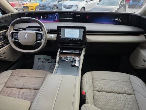 Used 2024 Lincoln Nautilus Reserve w/ Equipment Group 202A image 2