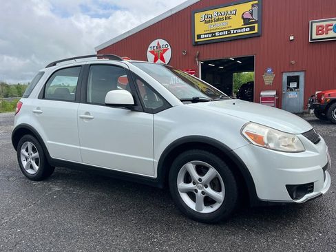 Used 2008 Suzuki SX4 AWD Hatchback image 1