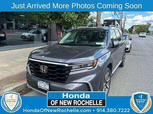 Used 2023 Honda Pilot Elite image 1