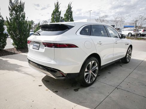 Used 2023 Jaguar F-PACE S image 10