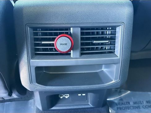 Used 2020 Volkswagen Atlas Cross Sport SEL R-Line AWD/4WD image 19