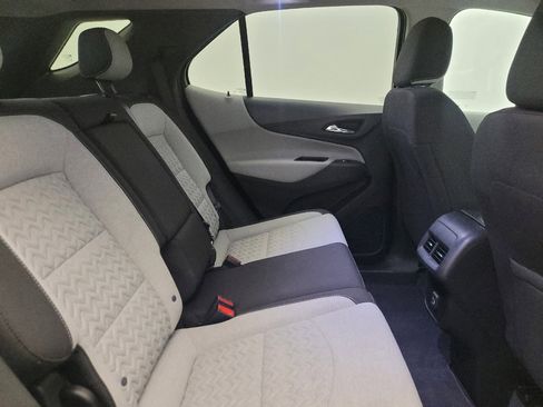 Used 2022 Chevrolet Equinox LS FWD image 19
