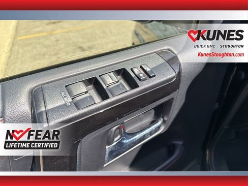 Used 2024 Toyota 4Runner TRD Off-Road Premium image 19