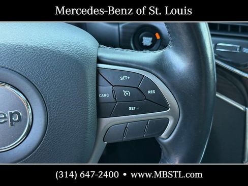 Used 2021 Jeep Grand Cherokee Limited w/ Sun & Sound Group AWD/4WD image 21