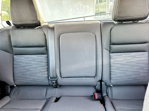 Used 2023 Nissan Frontier SV w/ Tow Package RWD image 24