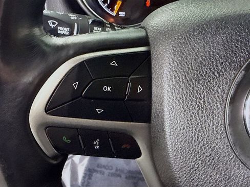 Used 2018 Jeep Grand Cherokee Limited AWD/4WD image 22