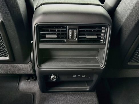 Certified 2026 Porsche Cayenne GTS AWD/4WD image 26