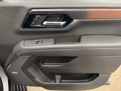 New 2026 GMC Yukon Denali w/ Denali Reserve Package image 26