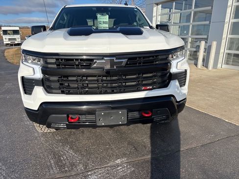 Certified 2024 Chevrolet Silverado 1500 LT Trail Boss w/ Convenience Package II image 2