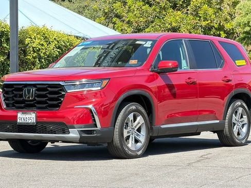Certified 2024 Honda Pilot EX-L image 9