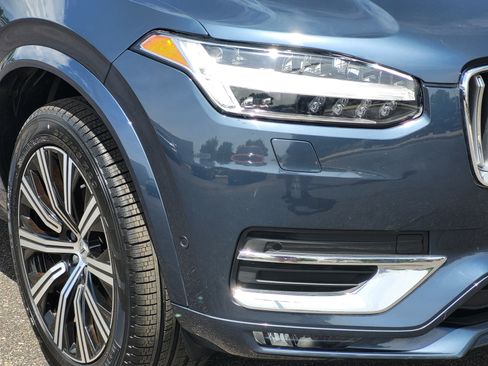 Certified 2023 Volvo XC90 B6 Plus AWD/4WD image 5
