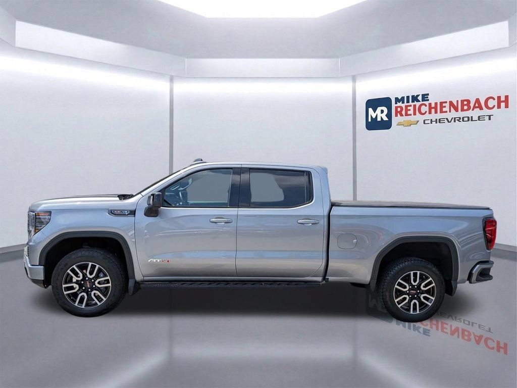 Used 2024 GMC Sierra 1500 AT4 w/ AT4 Premium Package AWD/4WD image 7