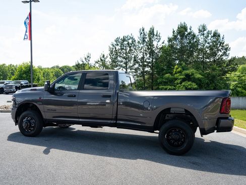 New 2026 RAM 3500 Big Horn AWD/4WD image 7