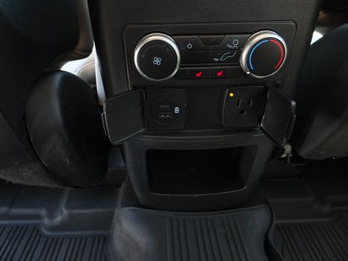 Used 2020 Ford Explorer Limited RWD image 20