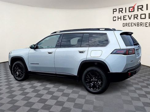 Used 2026 Jeep Cherokee AWD/4WD image 6