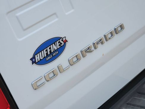 Used 2022 Chevrolet Colorado LT w/ Fleet Safety Package RWD image 12