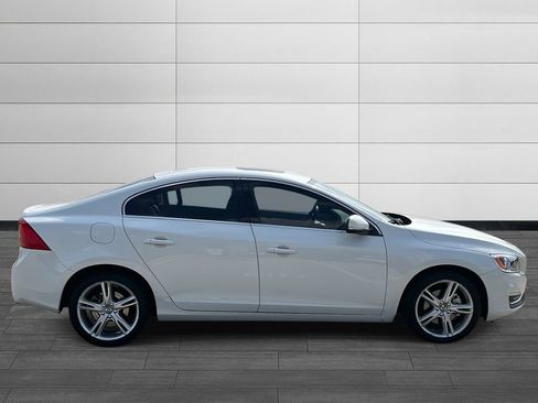Used 2016 Volvo S60 T5 Premier w/ Convenience Package image 6