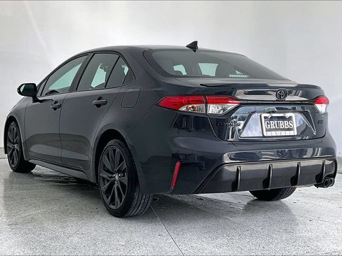 Used 2024 Toyota Corolla SE FWD image 15