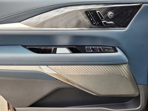 New 2025 Cadillac Escalade IQ Sport 2 w/ LPO, ONYX Package image 18