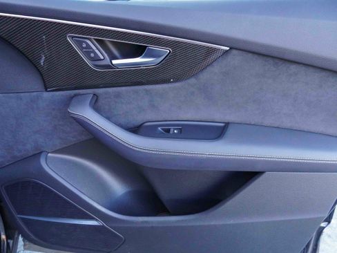 Used 2024 Audi SQ7 Premium Plus image 31