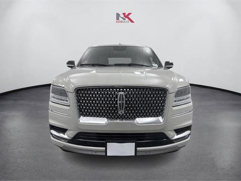 Used 2021 Lincoln Navigator Reserve w/ Luxury Package image 3