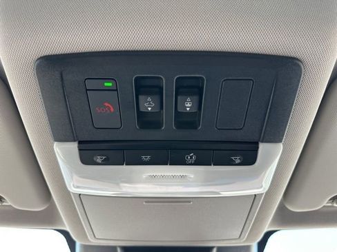 Used 2023 Nissan Rogue Platinum w/ Platinum Premium Package AWD/4WD image 25