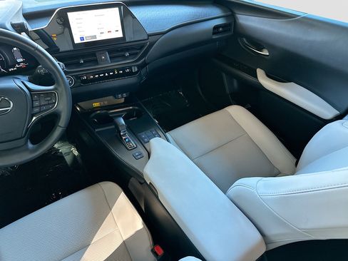 Used 2025 Lexus UX 300h 300h image 23