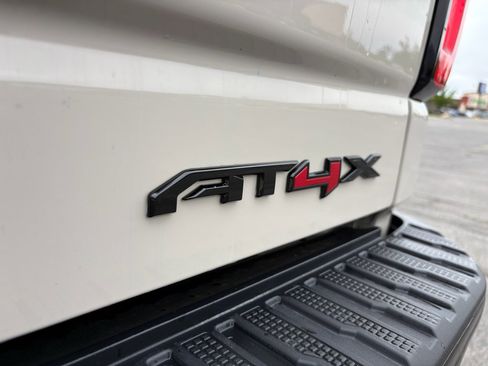 Used 2026 GMC Sierra 1500 AT4X w/ LPO, Black Badging Package AWD/4WD image 5