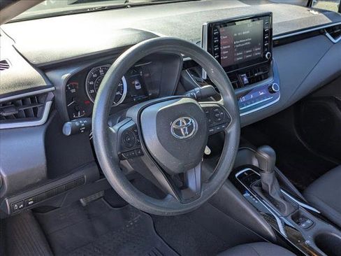 Used 2020 Toyota Corolla LE image 8