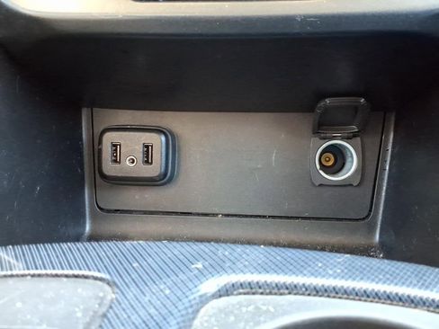 Used 2019 Chevrolet Colorado Z71 AWD/4WD image 26