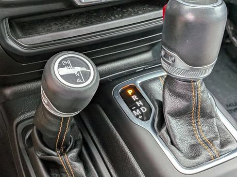 Used 2023 Jeep Gladiator Overland AWD/4WD image 33