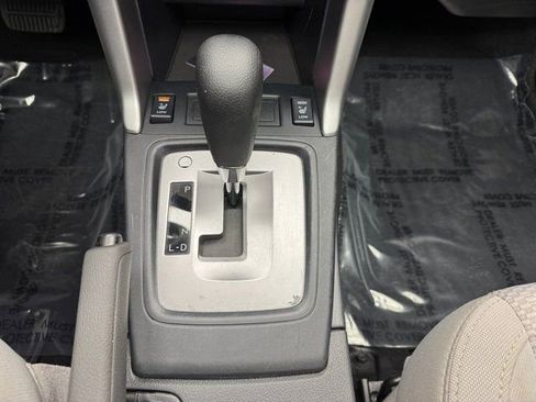 Used 2016 Subaru Forester 2.5i Premium image 18
