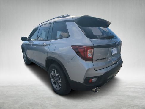 Used 2022 Honda Passport TrailSport image 4