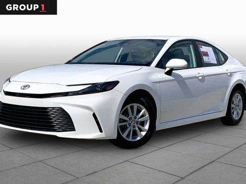 Used 2025 Toyota Camry LE FWD image 1