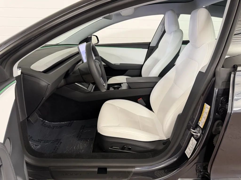 Used 2025 Tesla Model 3 Long Range AWD/4WD image 12