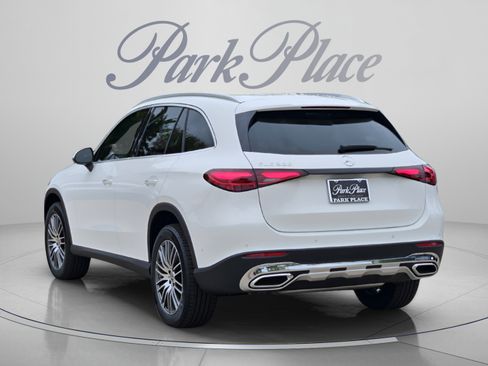 Certified 2026 Mercedes-Benz GLC 300 image 3