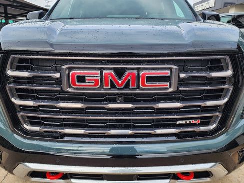 New 2026 GMC Yukon XL AT4 Ultimate image 9